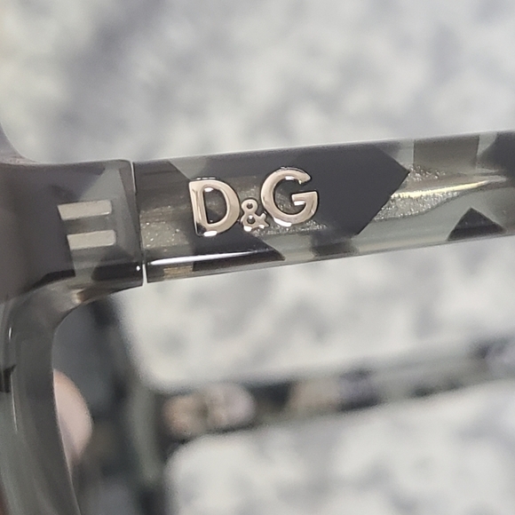 ⭐️40% Off⭐️ D&G Dolce & Gabbana Gray Camouflage Sunglasses main image 15